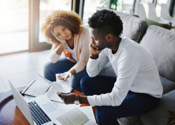 Nearly 1 in 5 Canadians behind on financial payments: survey