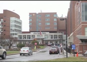Local semi-retired, retired doctors planning on re-entering the field amid COVID-19 outbreak