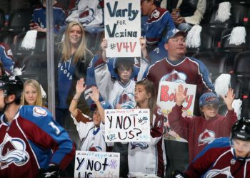 Many Sports Fans Are Ready To Return To Indoor Events – CBS Denver