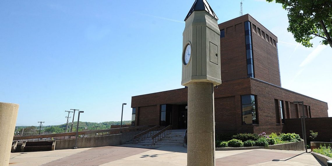 Mansfield City Council votes to transfer 10 parks to county land bank