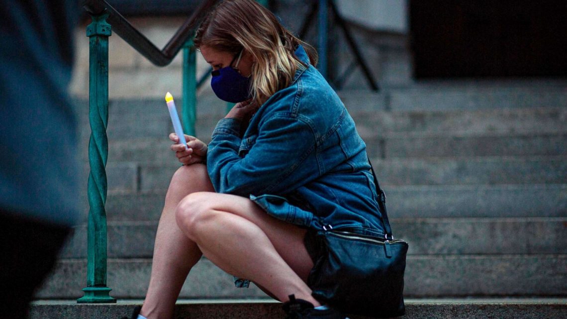 Coronavirus live updates: US reports more than 58,000 new cases as death toll tops 220,000