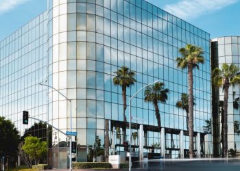 Business donors have met their match in battle over Proposition 15’s split-roll tax